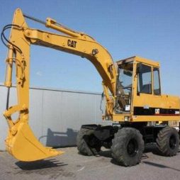 Запчасти колёсного экскаватора CATERPILLAR 206